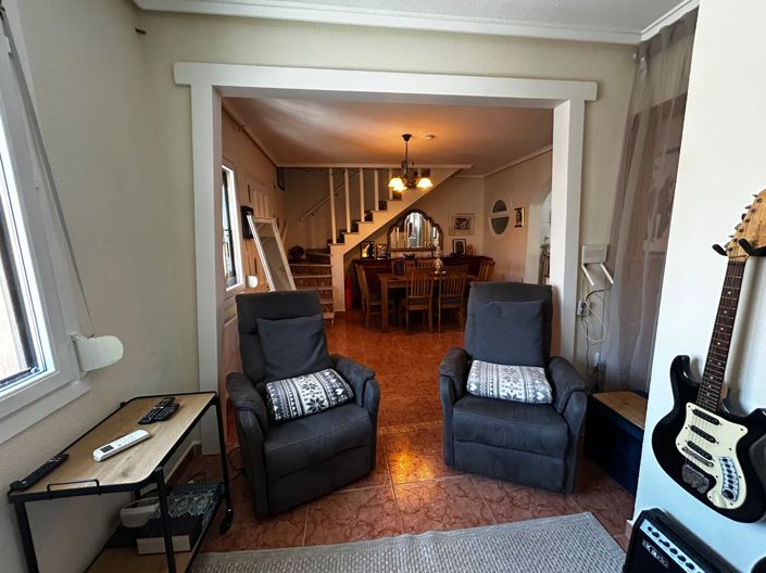 Image No.14-3 Bed Townhouse for sale