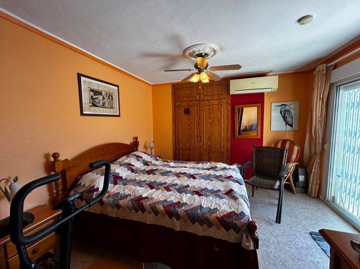 Image No.20-3 Bed Townhouse for sale