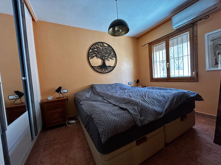 Image No.25-3 Bed Townhouse for sale