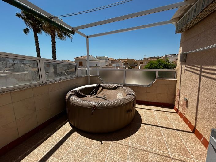 Image No.26-3 Bed Townhouse for sale