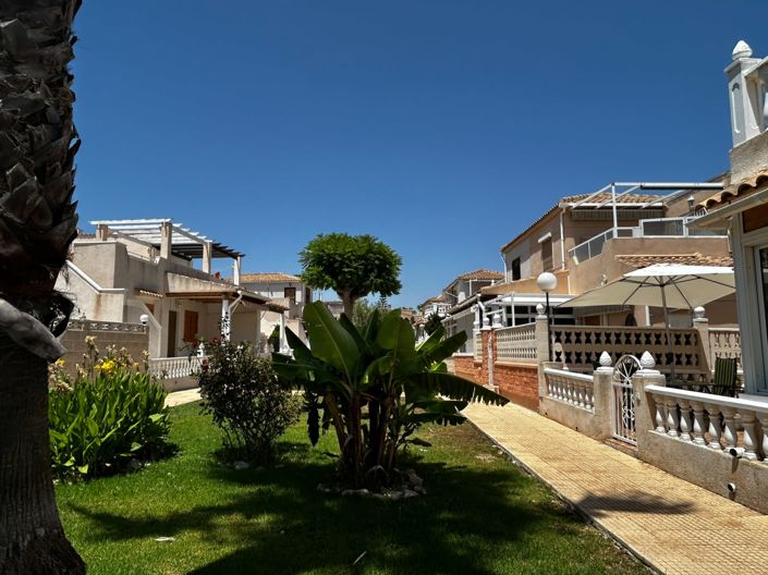 Image No.3-3 Bed Townhouse for sale