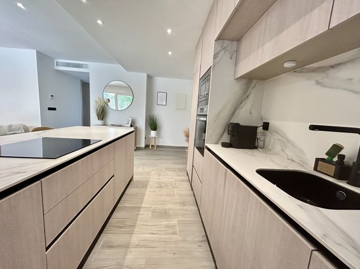 Image No.9-3 Bed Apartment for sale
