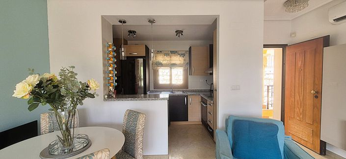 Image No.11-2 Bed Property for sale