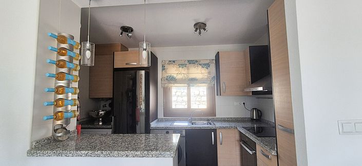 Image No.12-2 Bed Property for sale