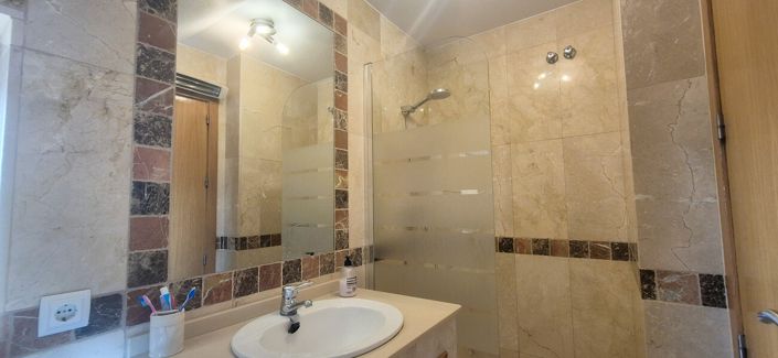 Image No.22-2 Bed Property for sale