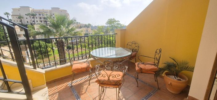 Image No.24-2 Bed Property for sale
