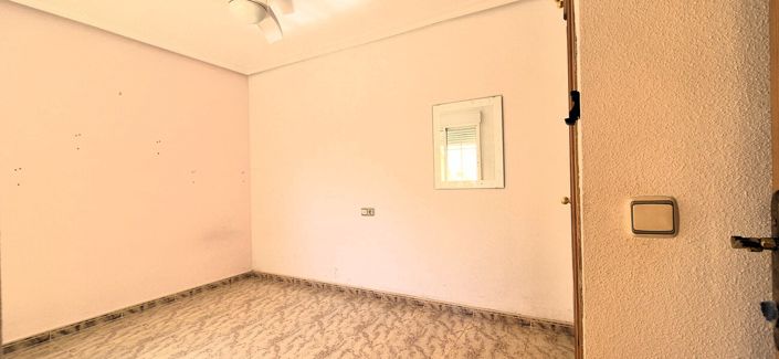 Image No.11-3 Bed Quad for sale