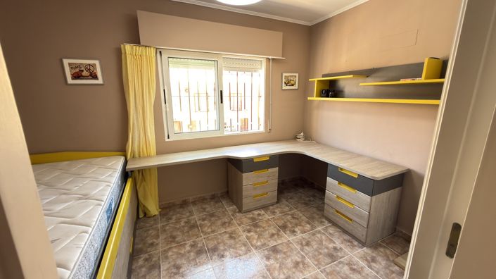 Image No.25-3 Bed Townhouse for sale
