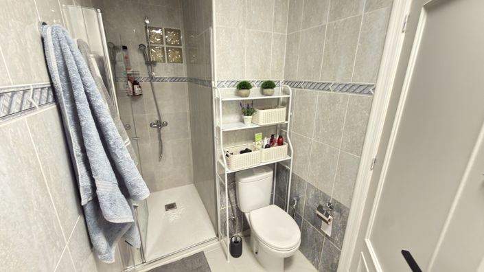 Image No.27-3 Bed Townhouse for sale