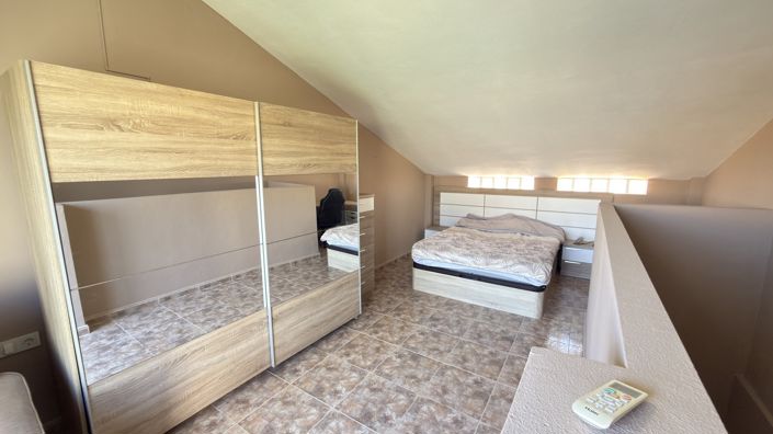 Image No.36-3 Bed Townhouse for sale