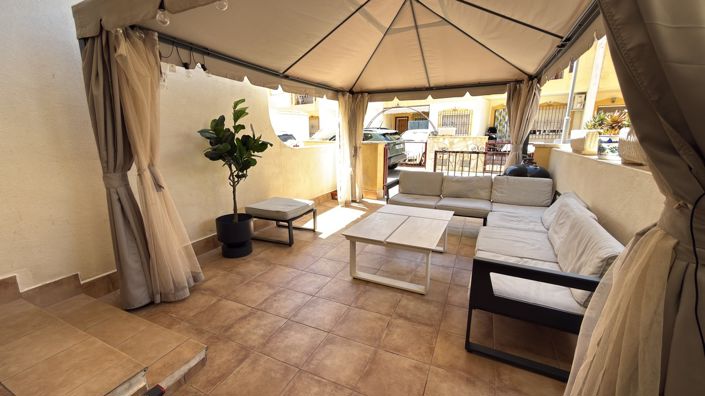 Image No.7-3 Bed Townhouse for sale