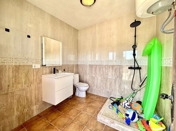 Image No.43-5 Bed Villa for sale