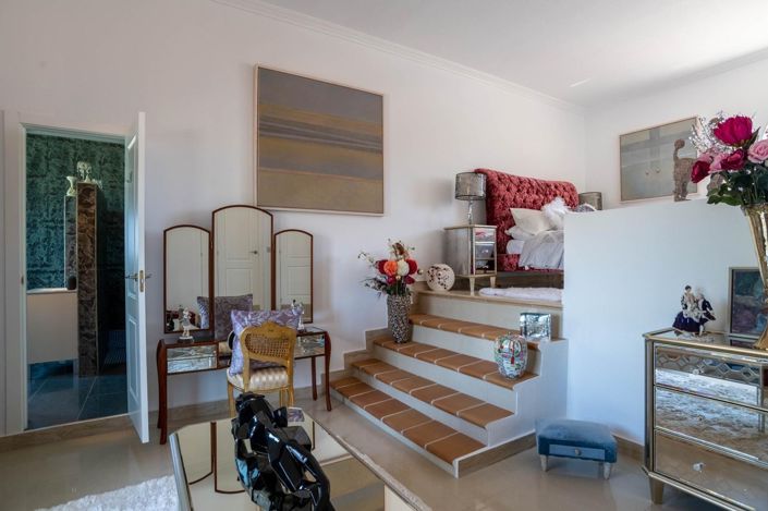 Image No.15-4 Bed Villa for sale