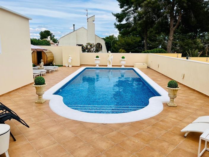 Image No.45-4 Bed Villa for sale