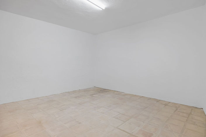 Image No.38-4 Bed Property for sale