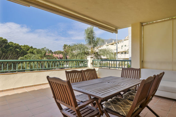 Image No.2-2 Bed Property for sale