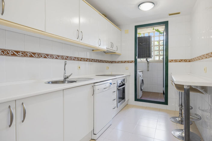 Image No.9-2 Bed Property for sale