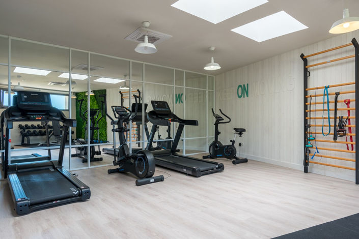 Image No.14-3 Bed Property for sale