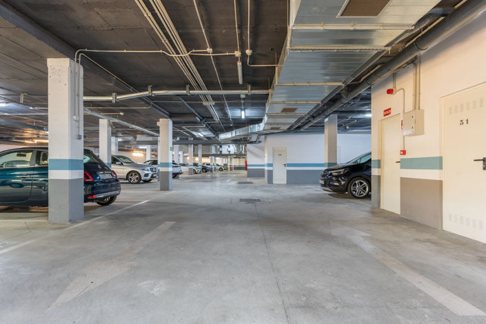 Image No.17-3 Bed Property for sale