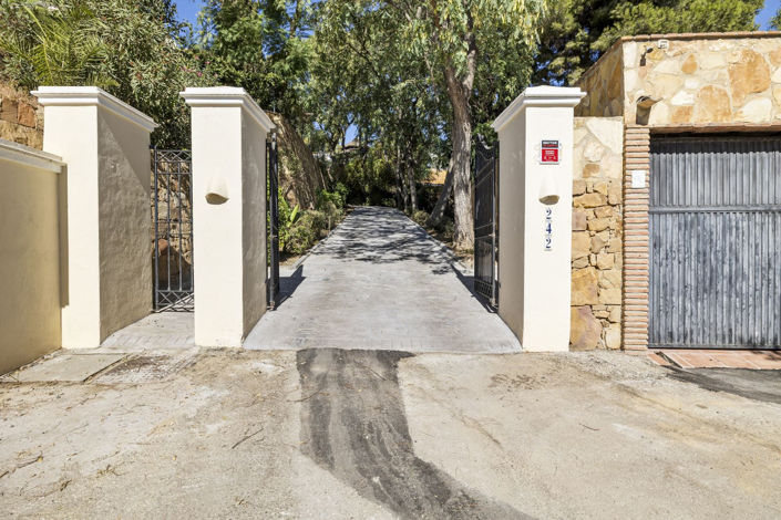 Image No.35-5 Bed Property for sale