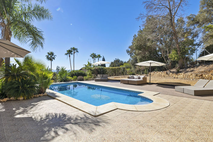 Image No.42-5 Bed Property for sale