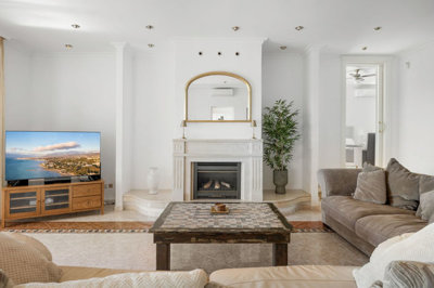 7-aa4cc561180b369757c0bb4af9886cd3