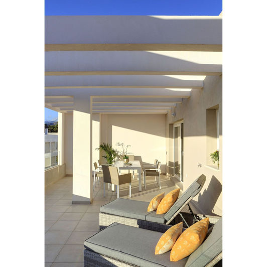 Image No.8-2 Bed Property for sale