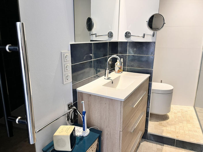 Image No.35-1 Bed Property for sale