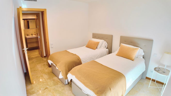 Image No.16-3 Bed Property for sale