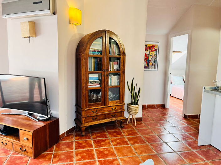 Image No.22-2 Bed Property for sale