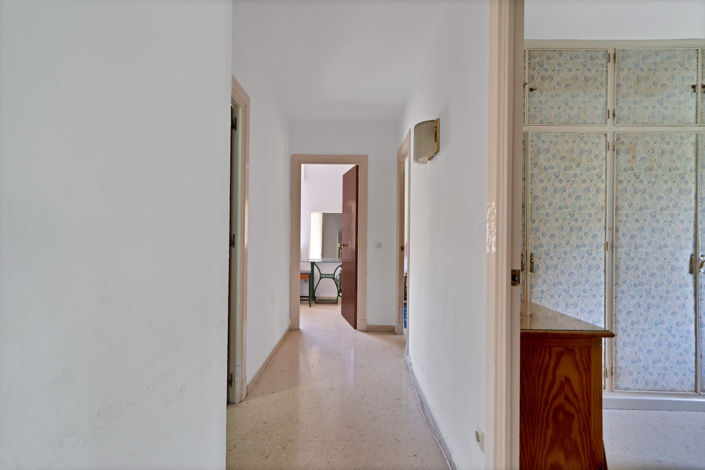 Image No.20-3 Bed Property for sale