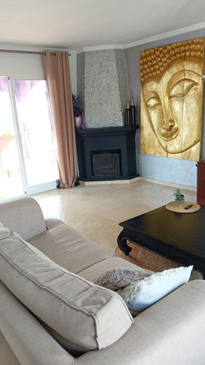 Image No.15-2 Bed Property for sale