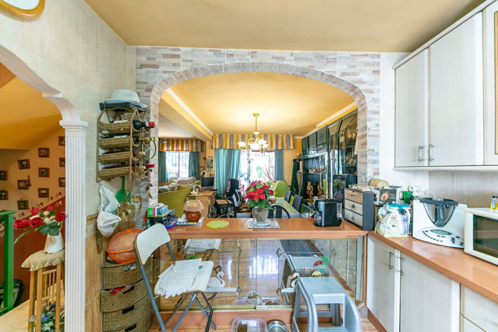 Image No.20-3 Bed Property for sale