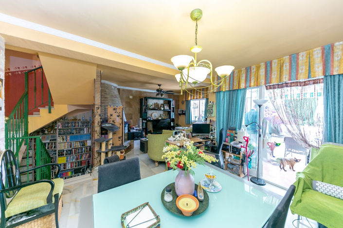 Image No.23-3 Bed Property for sale