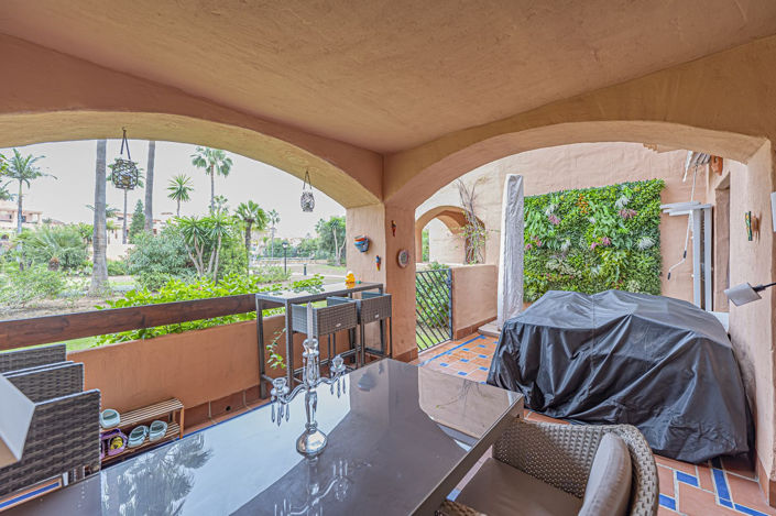 Image No.10-2 Bed Property for sale