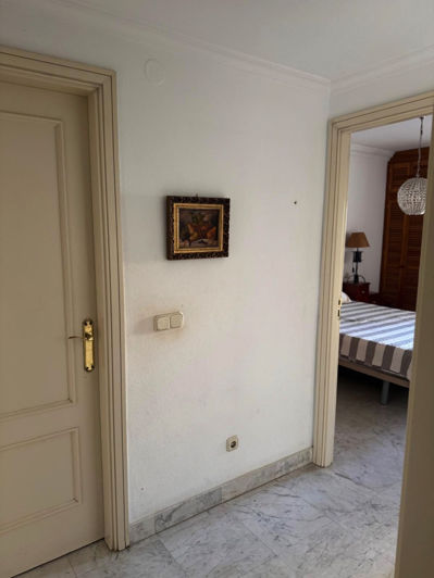 Image No.23-1 Bed Property for sale