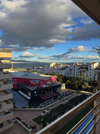 Image No.40-1 Bed Property for sale