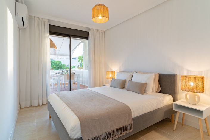 Image No.4-2 Bed Property for sale