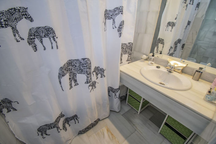 Image No.20-2 Bed Property for sale