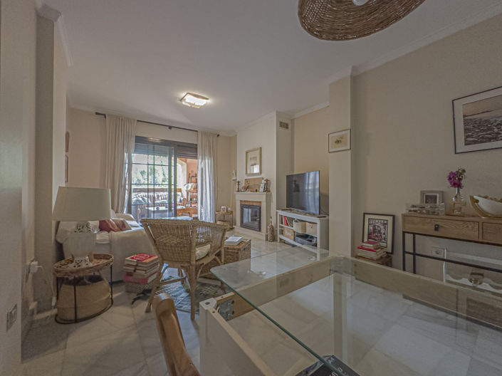 Image No.11-2 Bed Property for sale