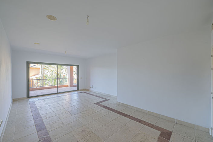 Image No.2-2 Bed Property for sale