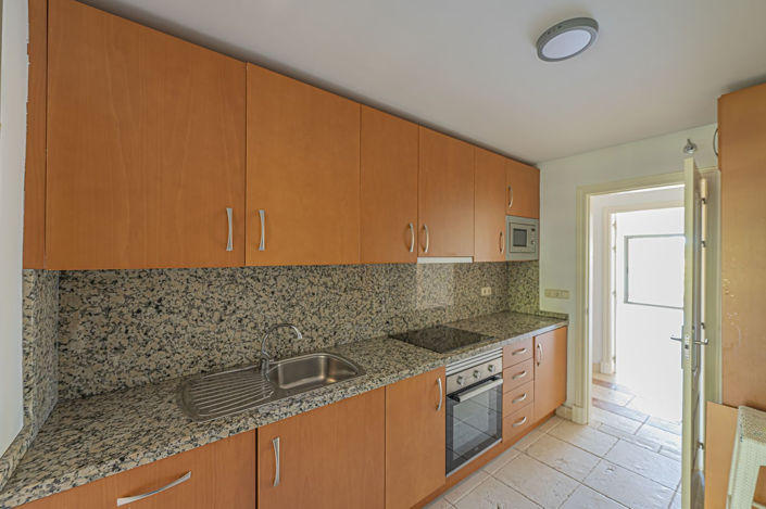 Image No.8-2 Bed Property for sale