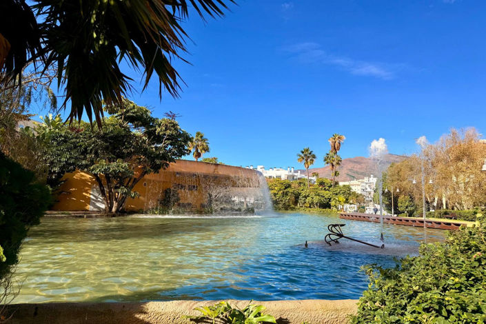 Image No.25-2 Bed Property for sale