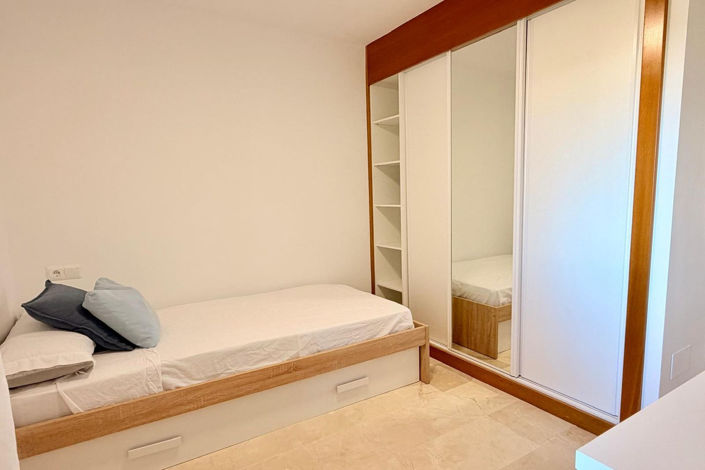 Image No.7-2 Bed Property for sale