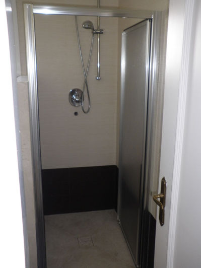 Image No.20-5 Bed Property for sale