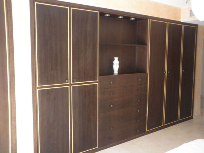 Image No.27-5 Bed Property for sale