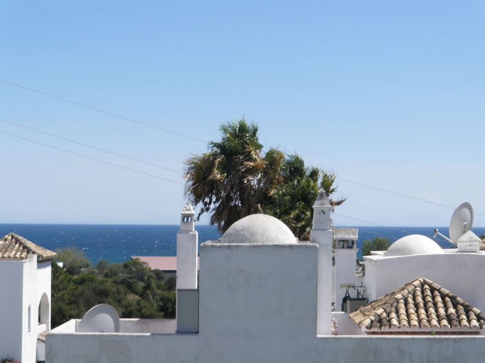 Image No.35-5 Bed Property for sale