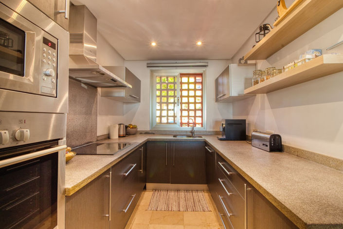 Image No.14-3 Bed Property for sale