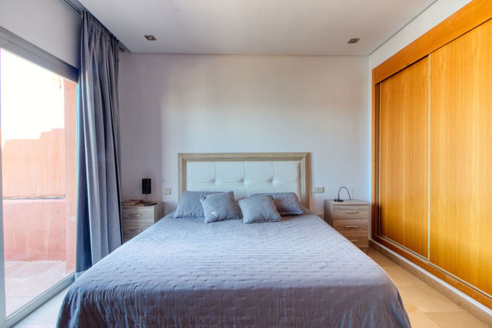 Image No.23-3 Bed Property for sale