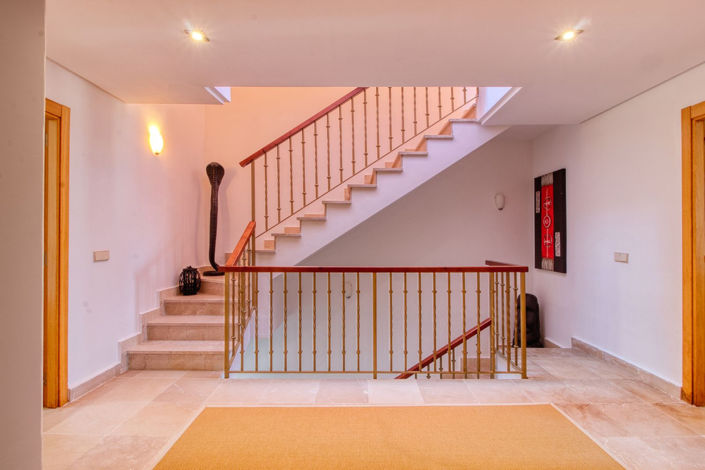 Image No.30-3 Bed Property for sale